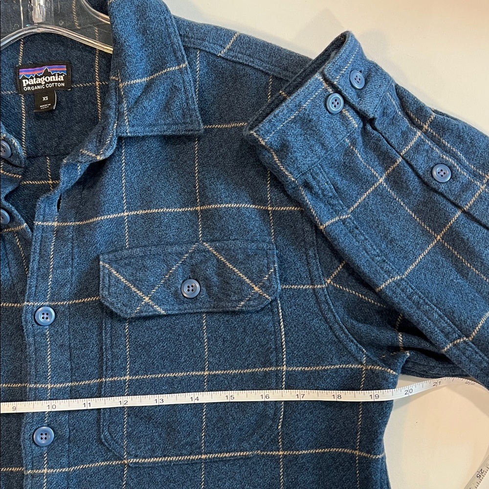 Patagonia - XS, Navy Window Pane Checkered Organic Cotton Button Up - Picture 8 of 8